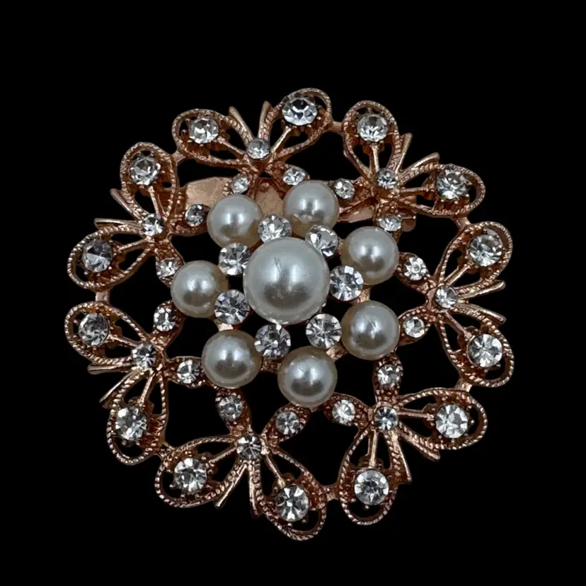 Rose Gold Rome’s Pendant With Faux Pearls And Clear Stones