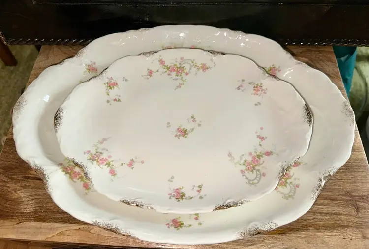 Vintage Warwick "Old Abbey" Platters