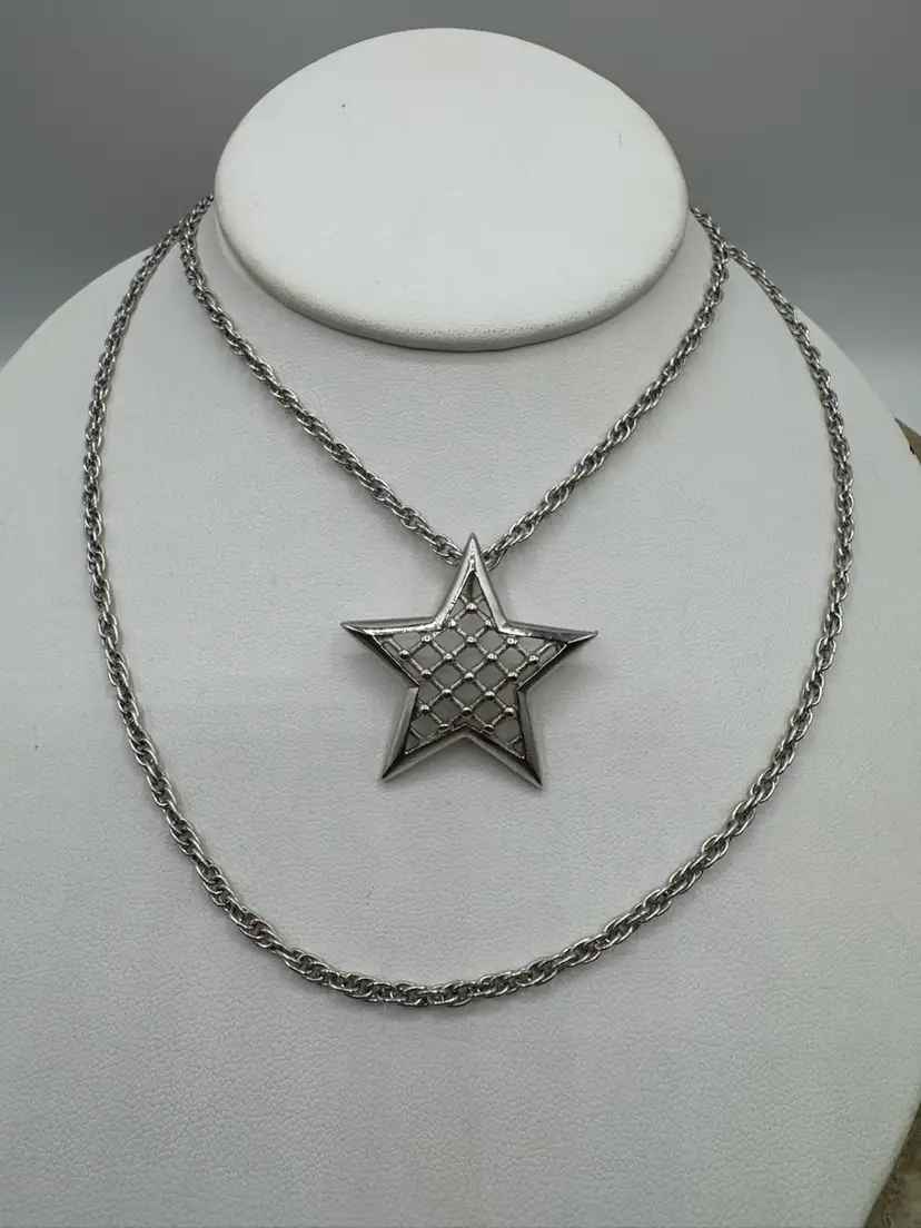 Vintage Crown Trifari Silver Tone Woven Open Star Double Strand Pendant Necklace