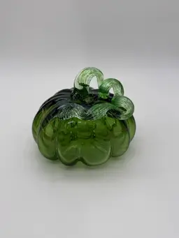 Hand Blown Art Glass Pumpkin Green With Gold Glitter Swirl Twisted Vine 5” X 6”