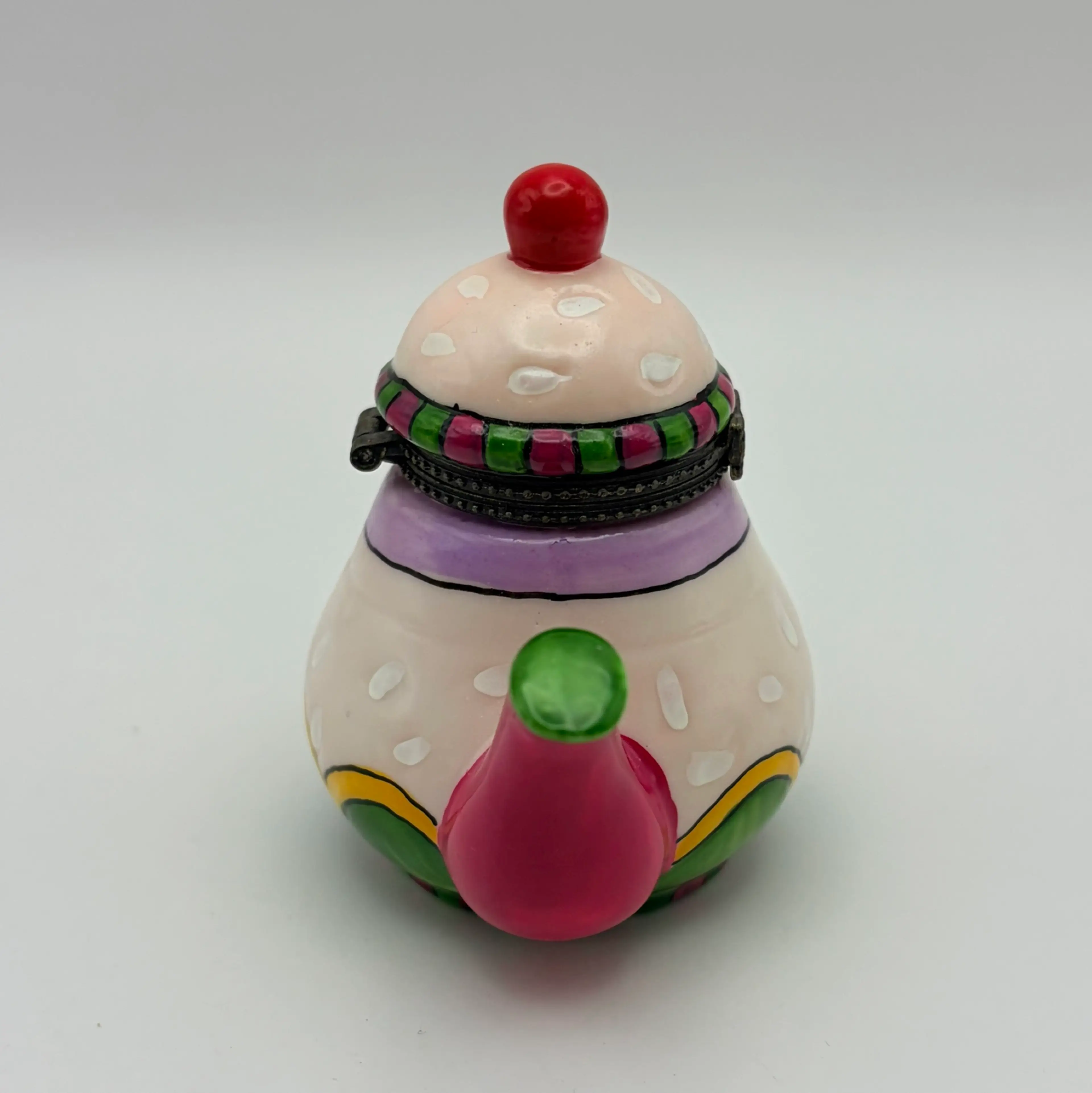 Image 2 of 8