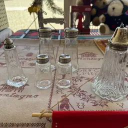 Salt Shaker Set For Snowman Craft