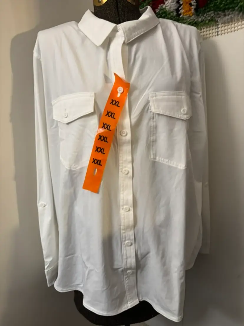 Eddie Bauer Classic Fit Women's XXL Long Sleeve Collared Button Down Blouse..1C-15