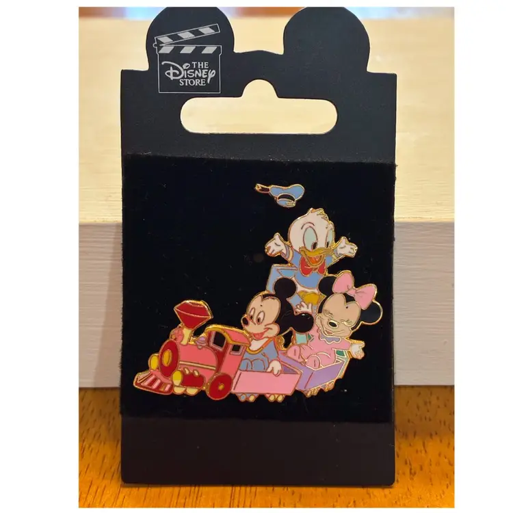 Disney Trading Pin Baby Minnie, Mickey, & Donald 2 Pin Set (hat Is A Tiny Pin)