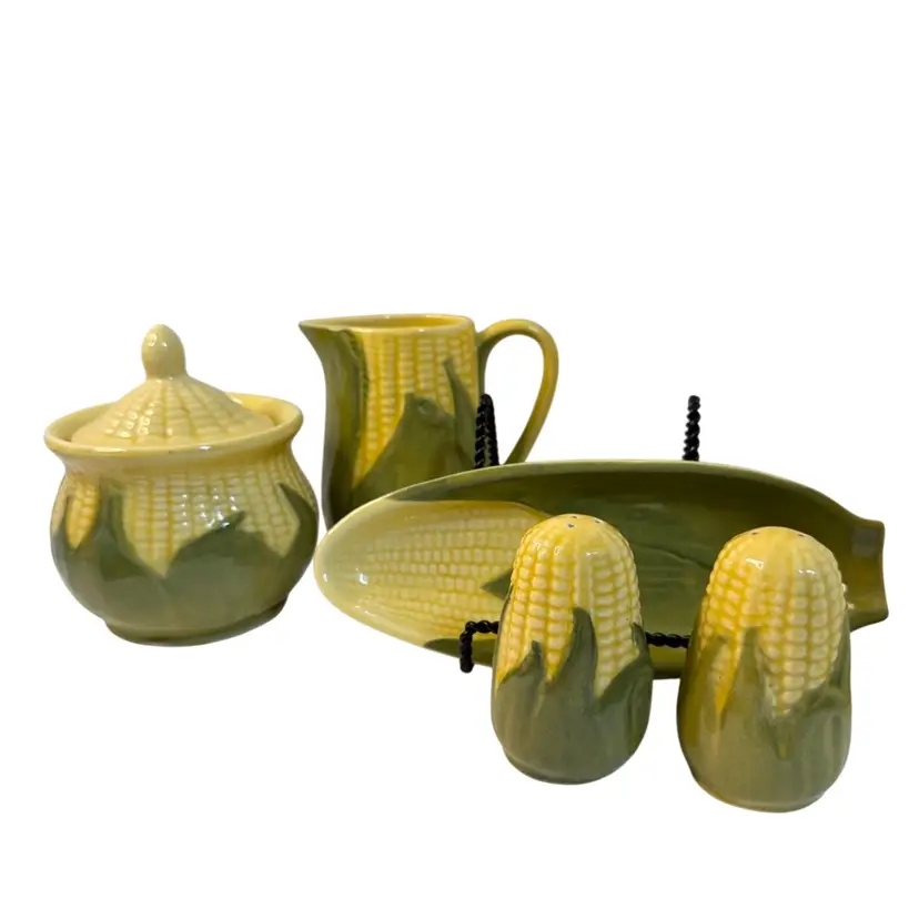 Vintage Shawnee USA King Corn Sugar Bowl with Lid Creamer Salt & Pepper Corn/butter Plate Set