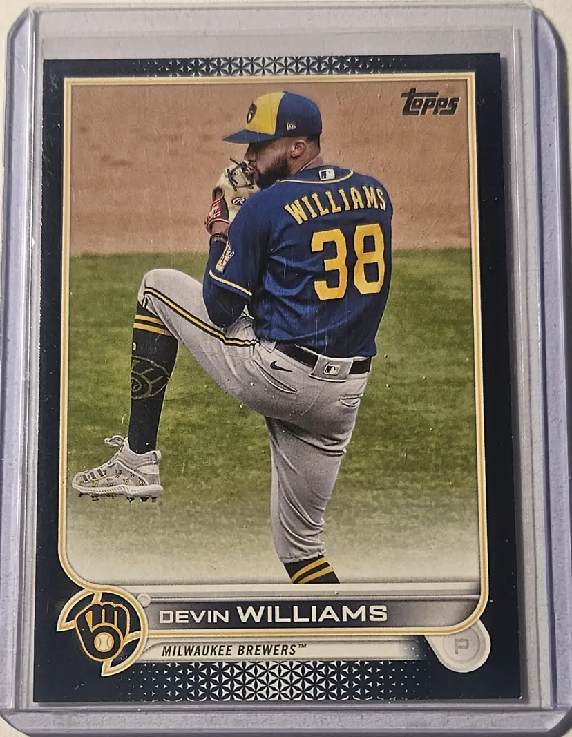 2022 Topps Series 1 Blue Devin Williams