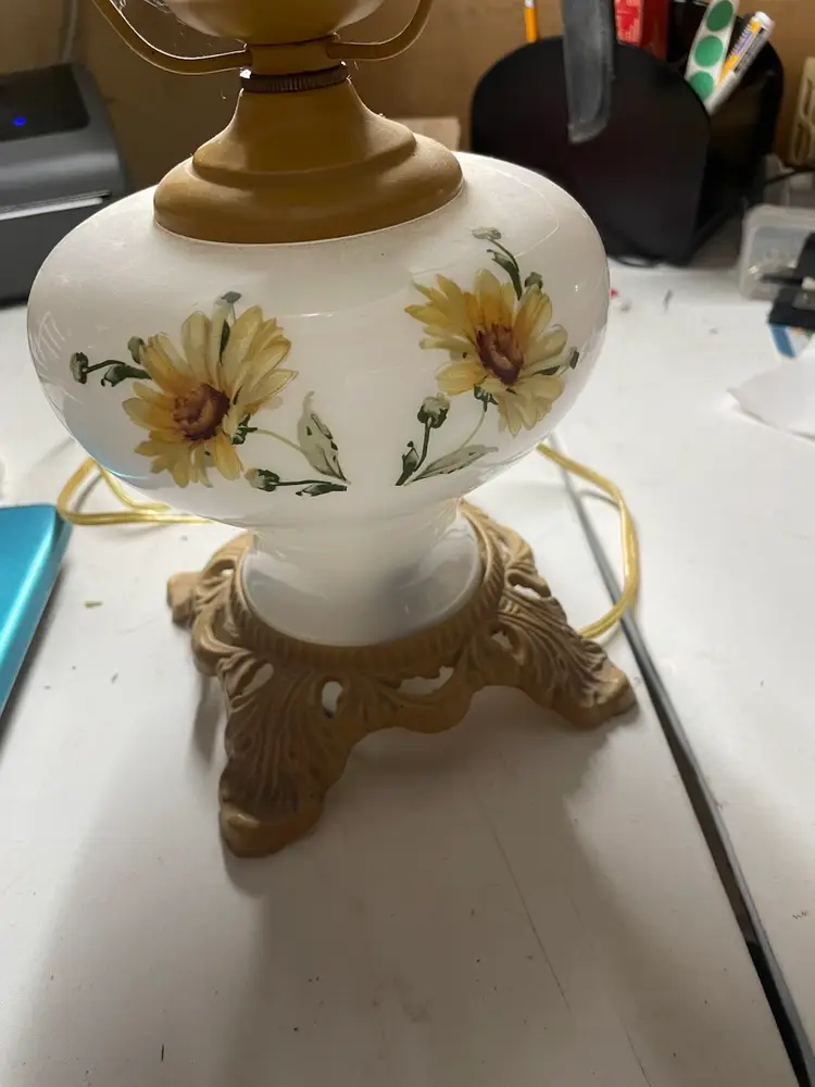 Vintage Sunflower Hurricane Lamp