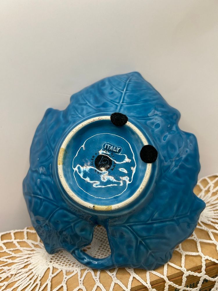 Made In Italy Blue Leaf Dish 7x6 Some Sm Chips As Indicated In Photo