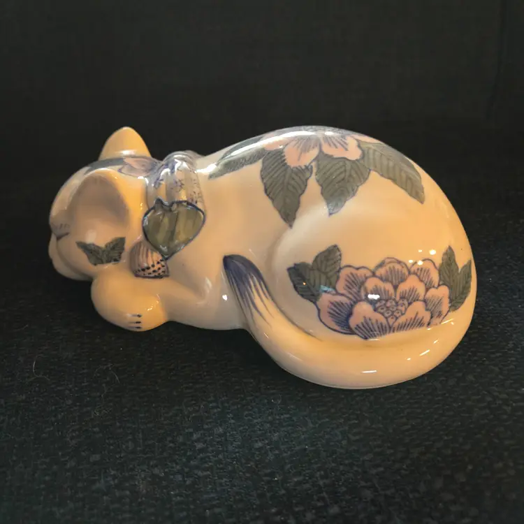 Vintage Chinoiserie Blue And White Ceramic Sleeping Cat
