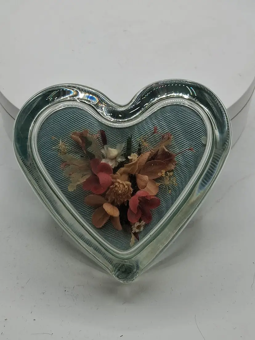 Vintage 'Hedy' Glass & Real Dried Preserved Straw Flowers, Heart Shaped Paperweight