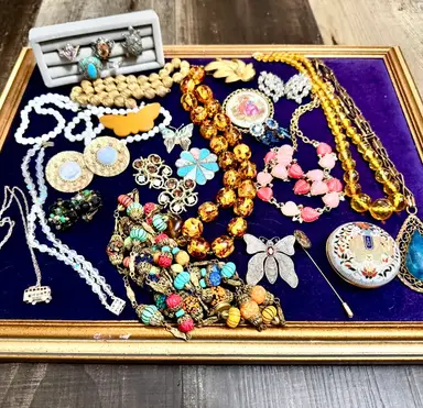 Vintage Jewelry- Pre Bids Open!