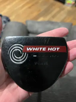 Odyssey White Hot Pro V-Line- 34in