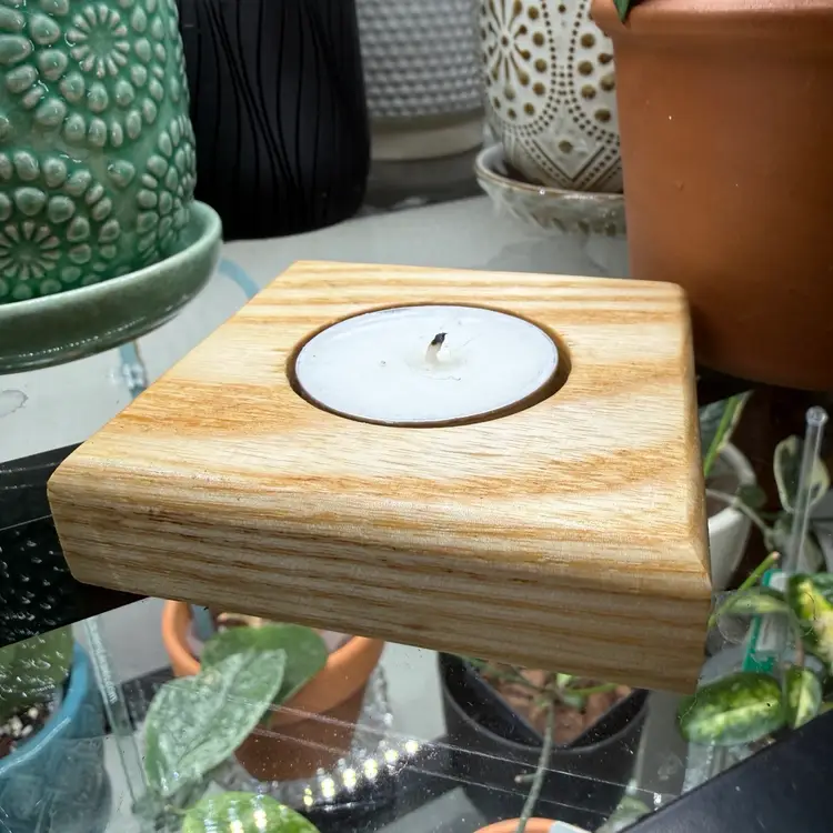 0057 Ash Tea Light or Large Sphere Holder