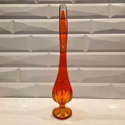 Vintage MCM Viking Persimmon Amberina Swung Vase 13”