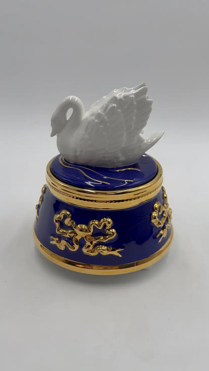 Vintage Teleflora Porcelain Swan Lake  Blue & Gold Music Trinket Jewelry Box