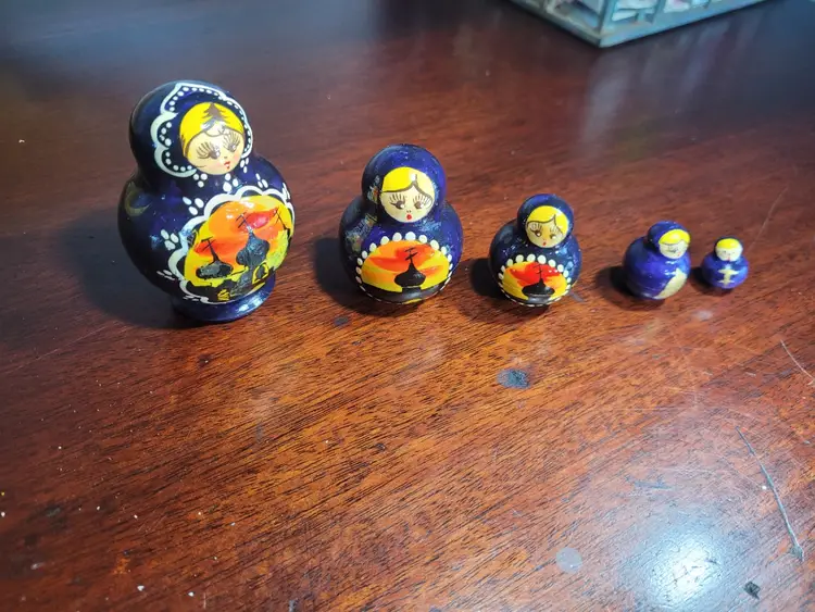 Traditional Russian Nesting Dolls.  BLUE and yellow. Hand Painted