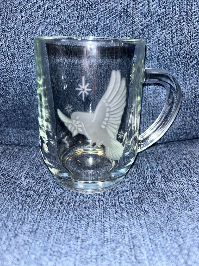 Set 4 Vtg Glass Christmas Mugs Etched Dove W/Olive Branch Symbolism Peace Hope
