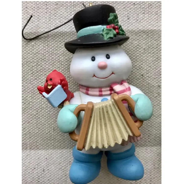 Adorable LUSTRE FAME 1992 CHRISTMAS ORNAMENT SNOWMAN w/ Accordion & Bird with Book