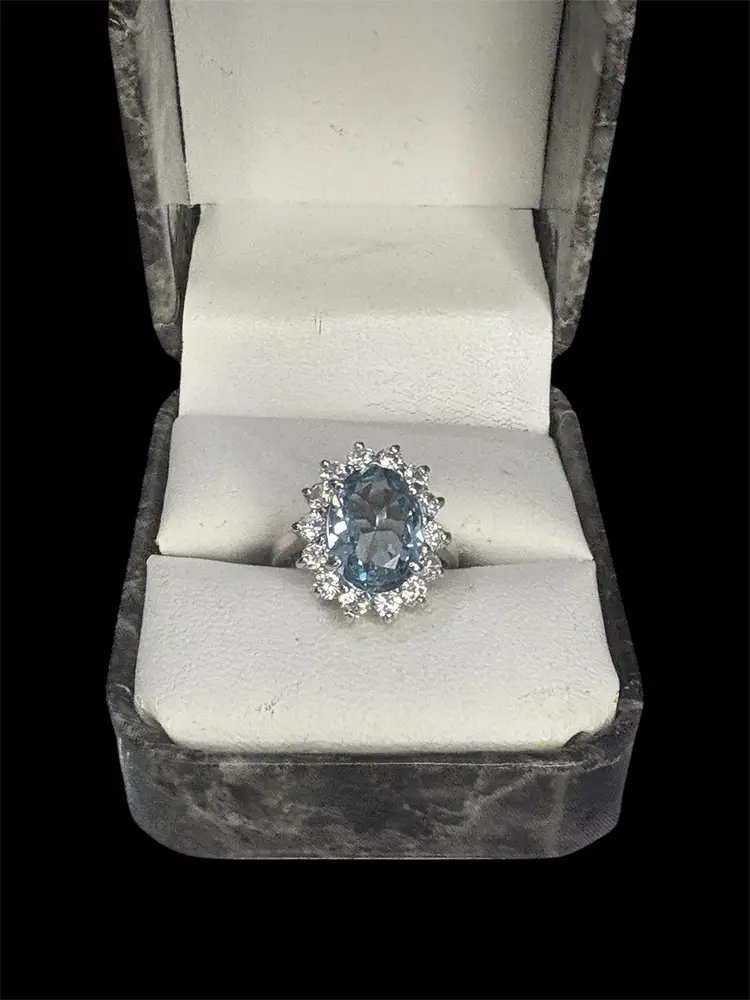 5. Vintage Oval Cut Blue Topaz 925 Ring