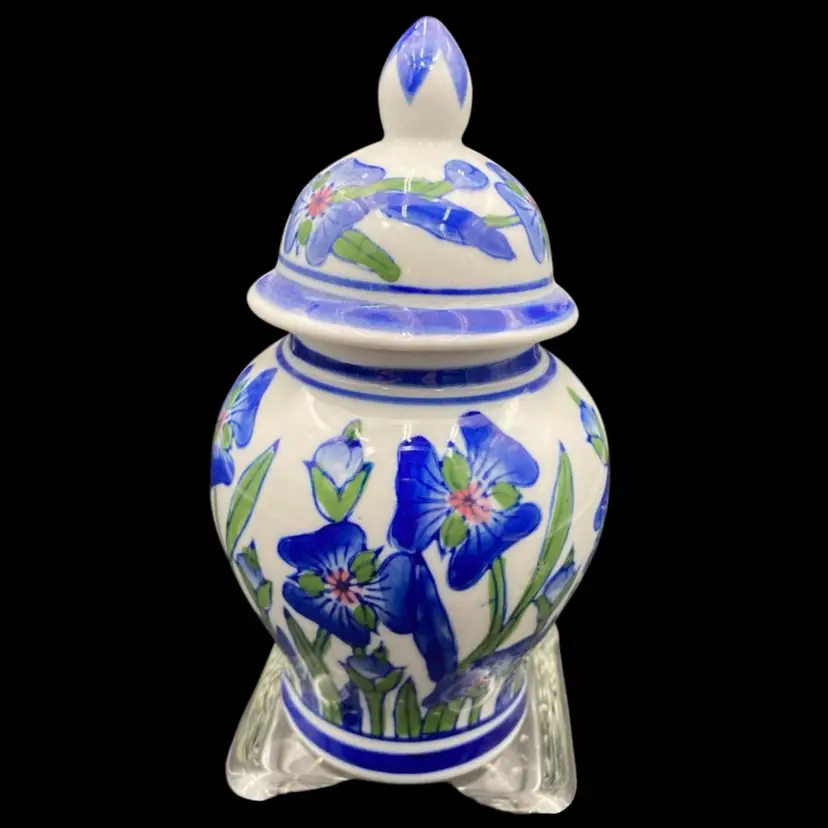 Chinese Porcelain Ginger Jar, Cobalt & Light Blue Irises, 6.5" with Lid, MINT