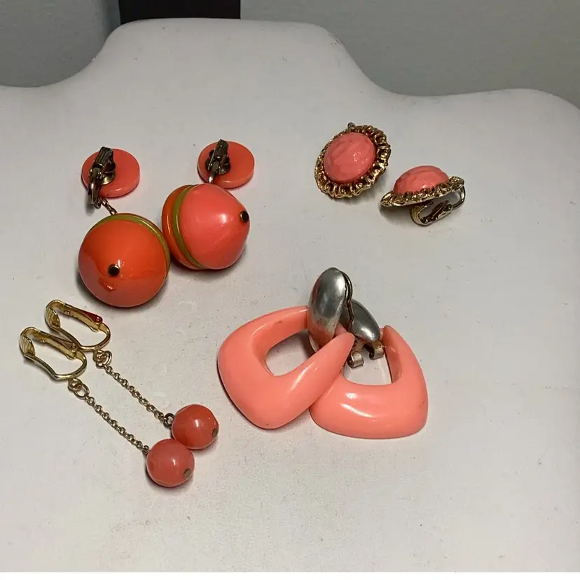 Coral Clipons - Lot Of 4