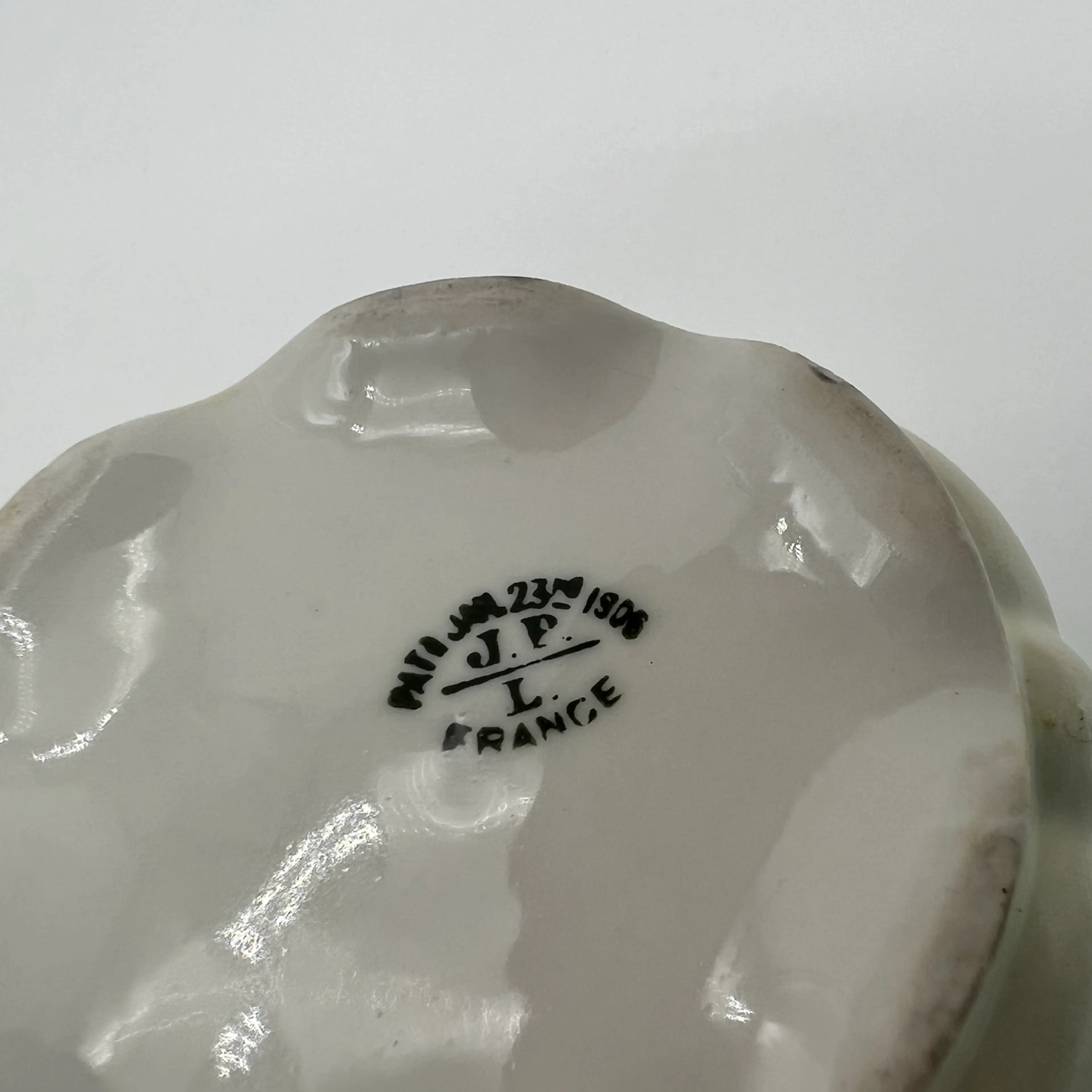 Image 4 of 8