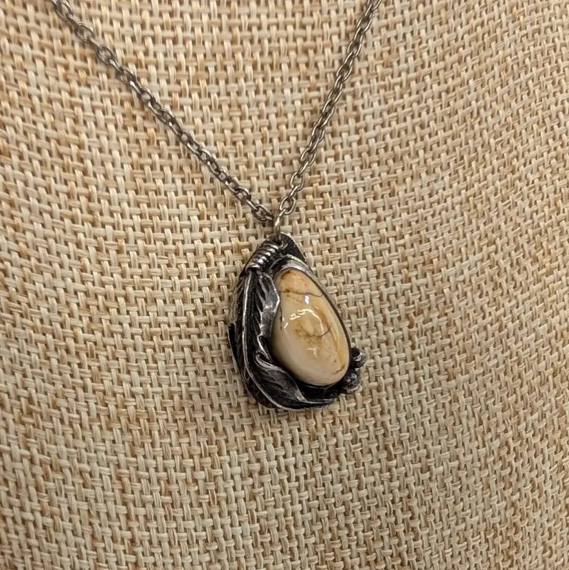 Vintage Elk Ivory Tooth Sterling Pendant Necklace Feather Detail with 18" Chain