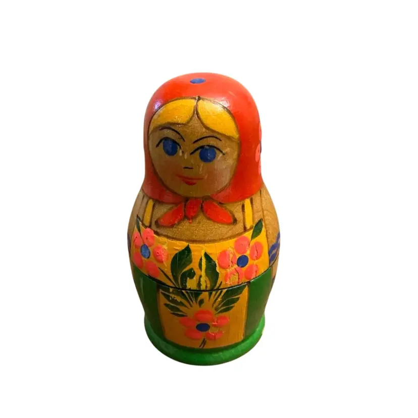 Vintage Russian Matryoshka Nesting Dolls