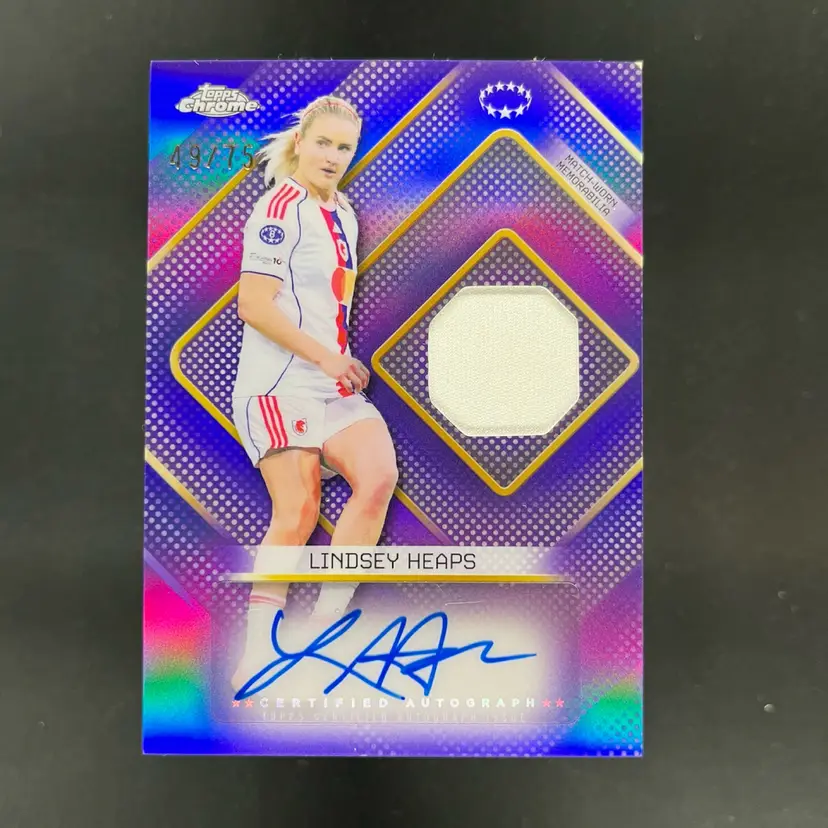 Lindsey Heaps 2025/26 Topps Chrome UWCL Purple /75 Patch Autograph Lyon Soccer Card