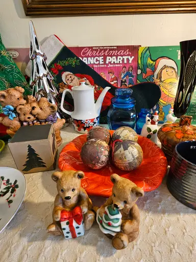 Christmas & Vintage Variety Late Night