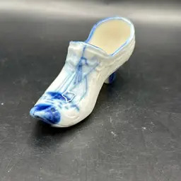Blue And White Pointy Toe Shoe