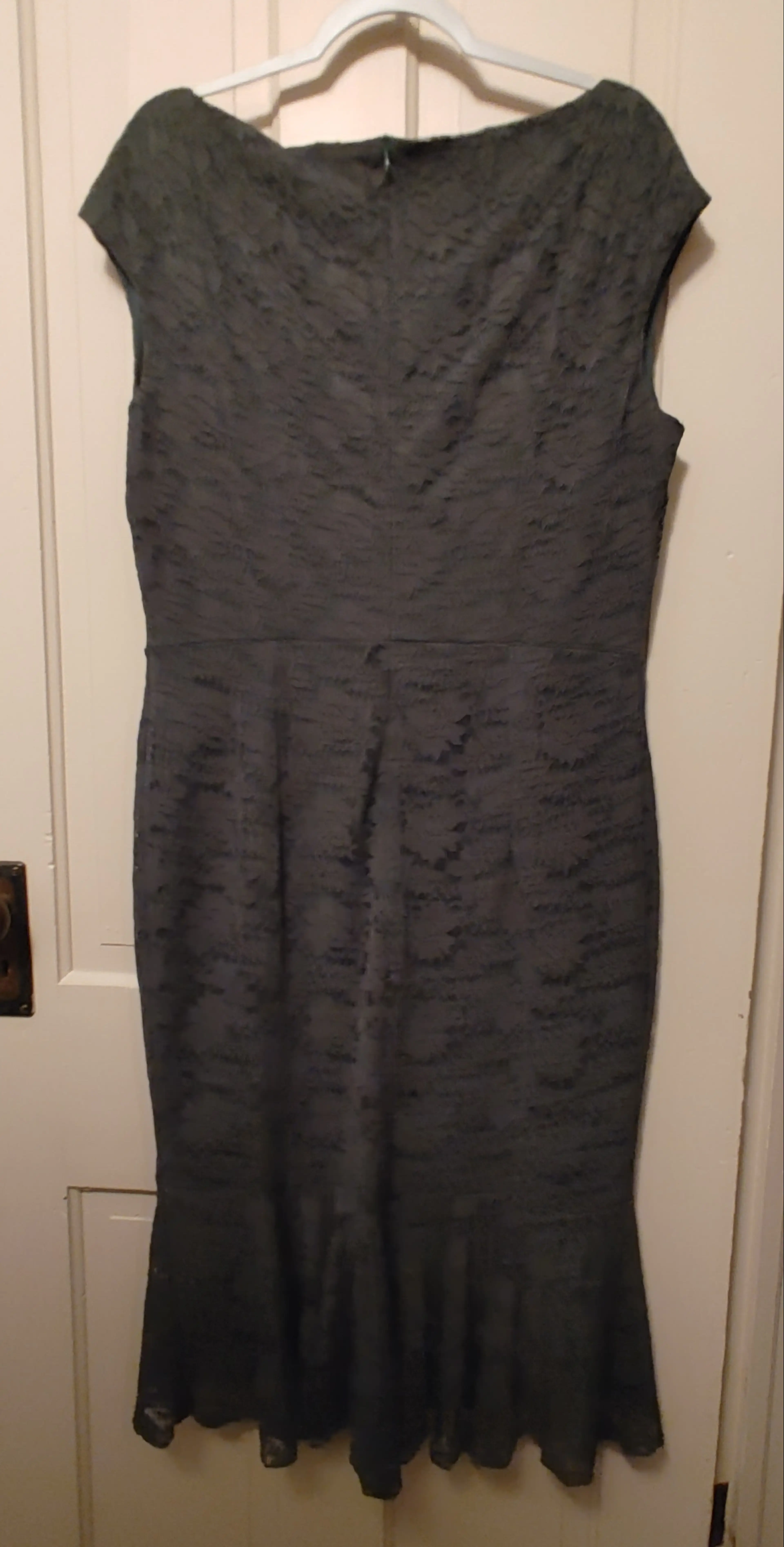 Image 4 of 4