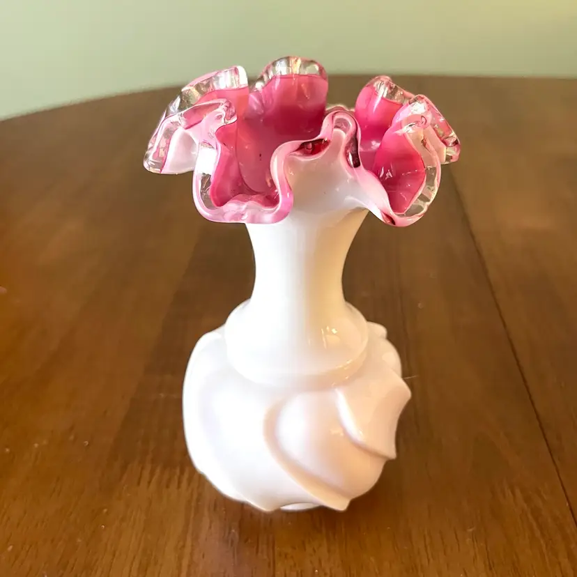 Fenton Vase Silver Crest Ruffled Swirl Milk Glass Base Vintage 6.5”