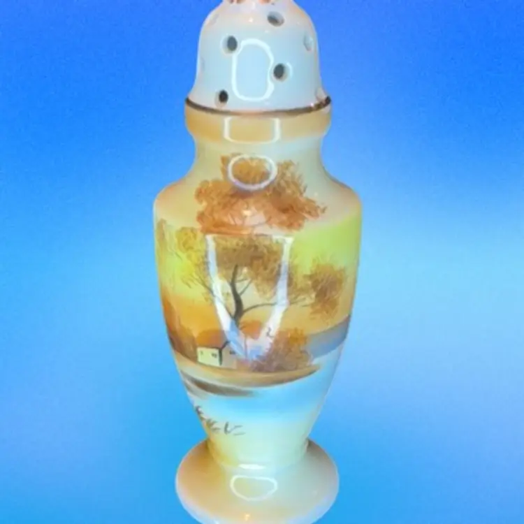 #01 - Noritaki Sugar Shaker