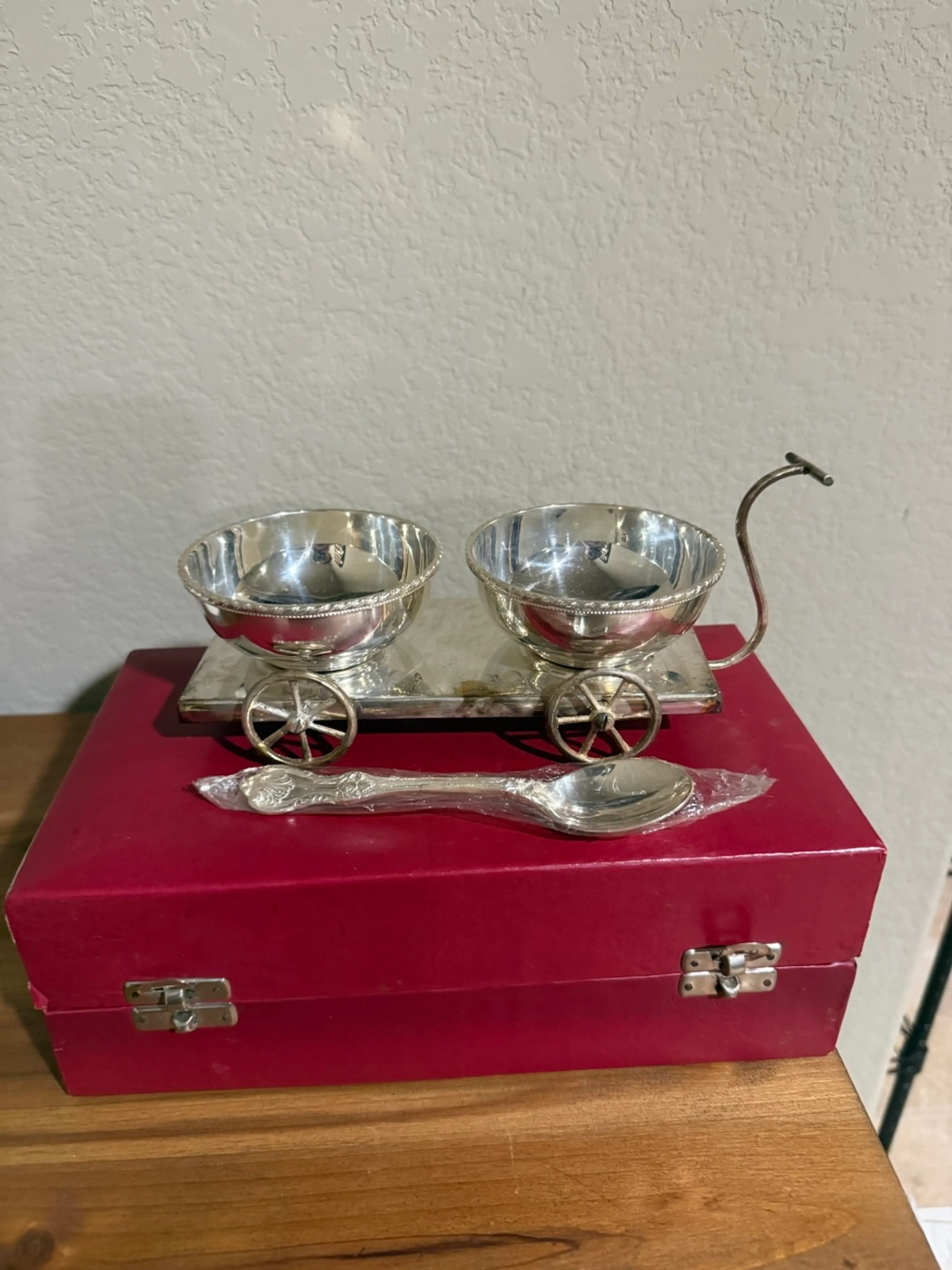 Image 1 of 2