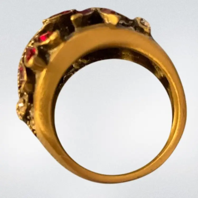 Heidi Daus Antique Gold With Red And White Swarkowski Crystals Ring Size