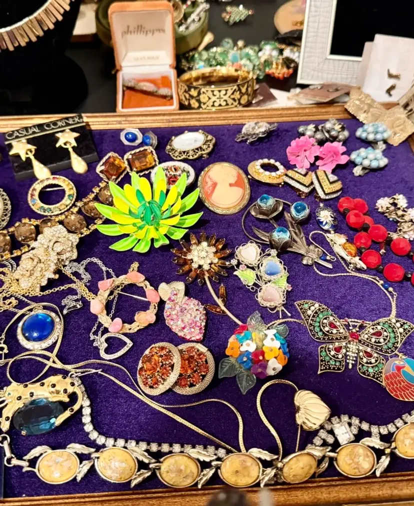 Livestream thumbnail