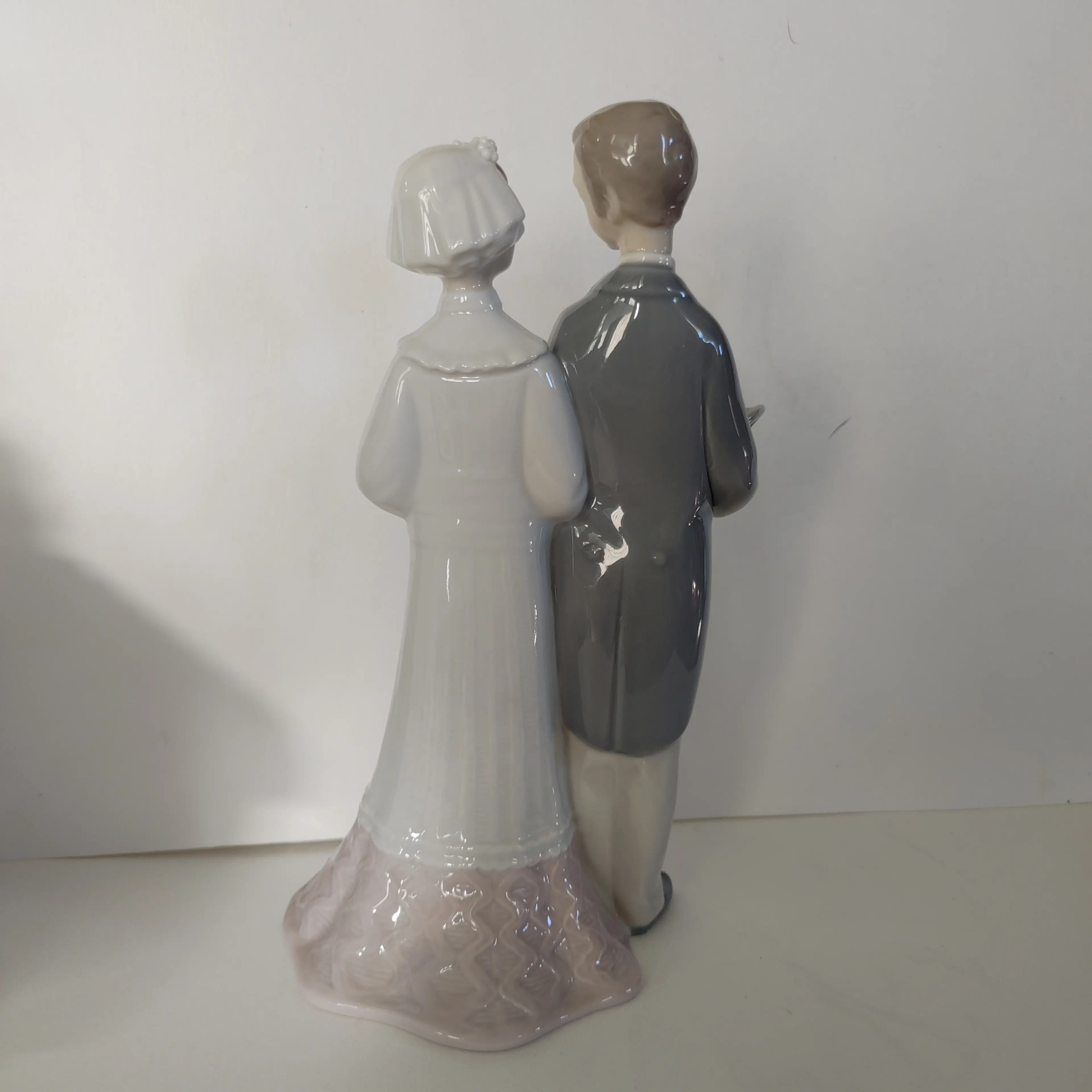 Image 2 of 4