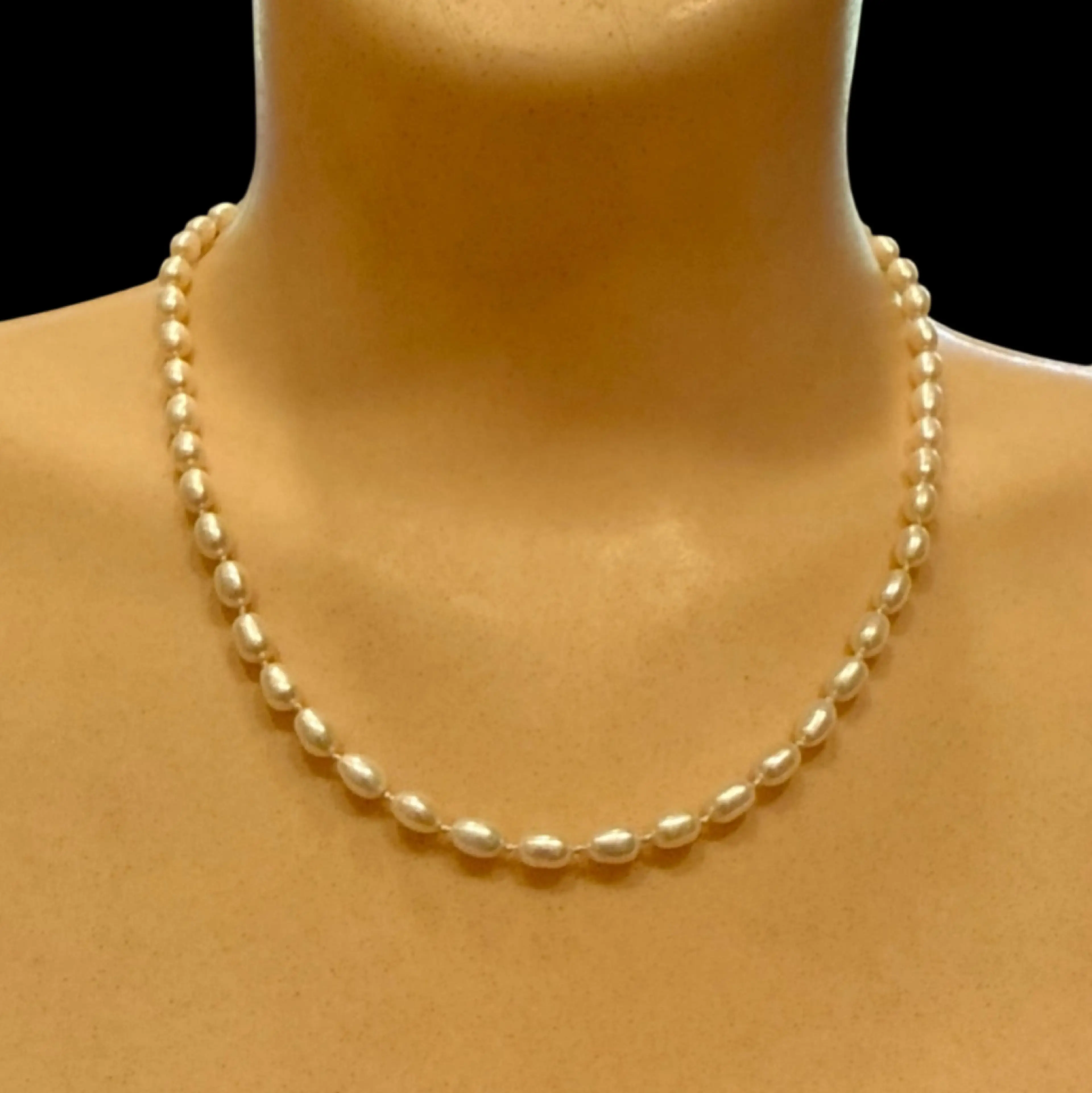 Image 4 of 8