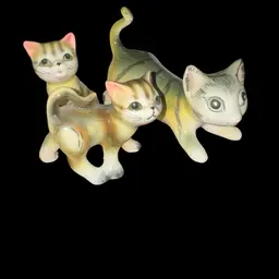 Vintage 3 Cat Family
