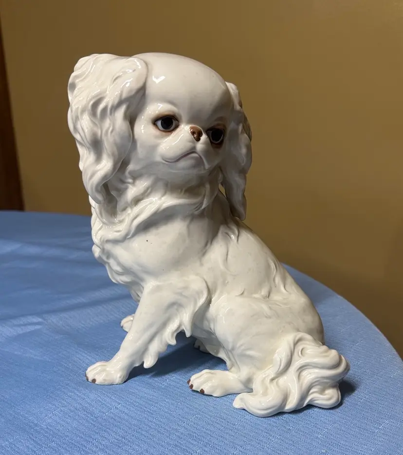 Hertwig & Co. porcelain Pekingese figurine 8.75” tall marked