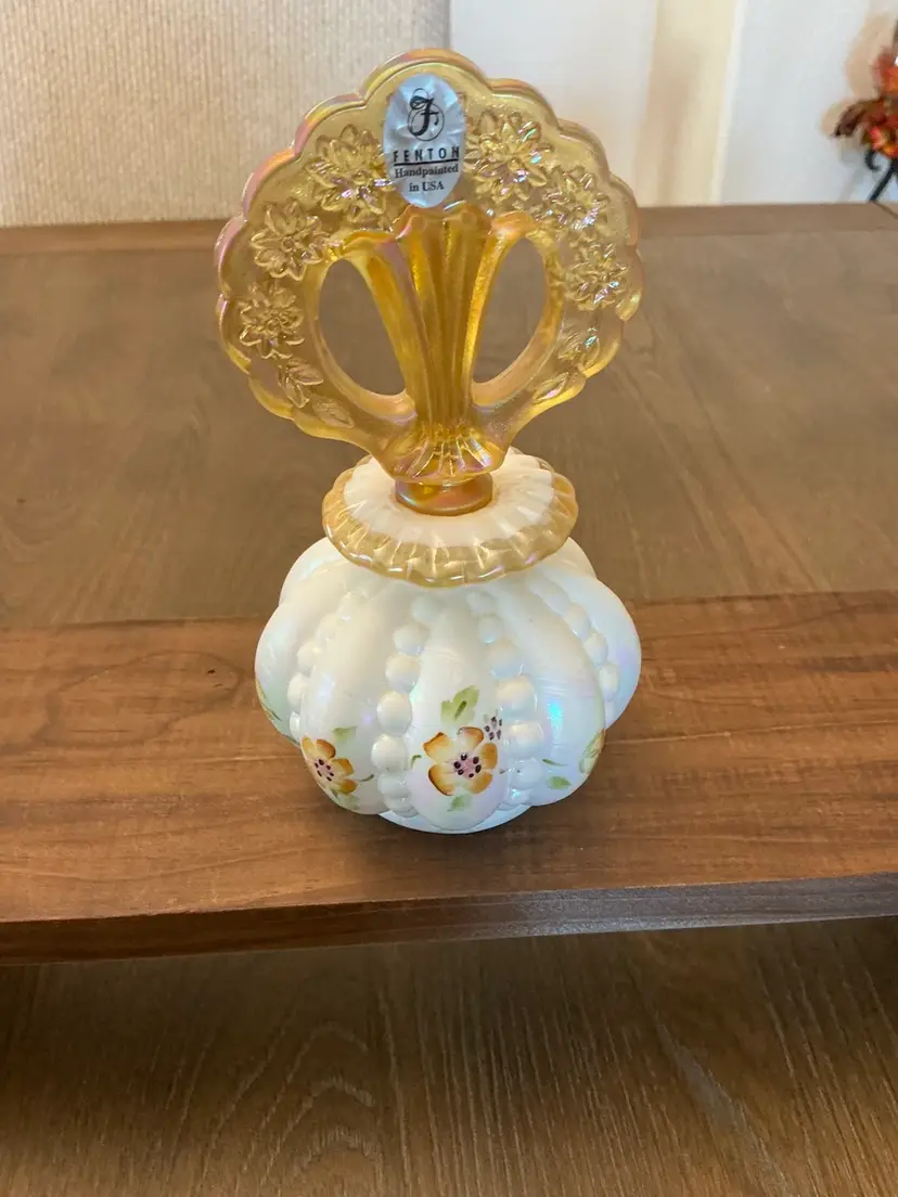 Fenton Gold Crest Melon Perfume Bottle