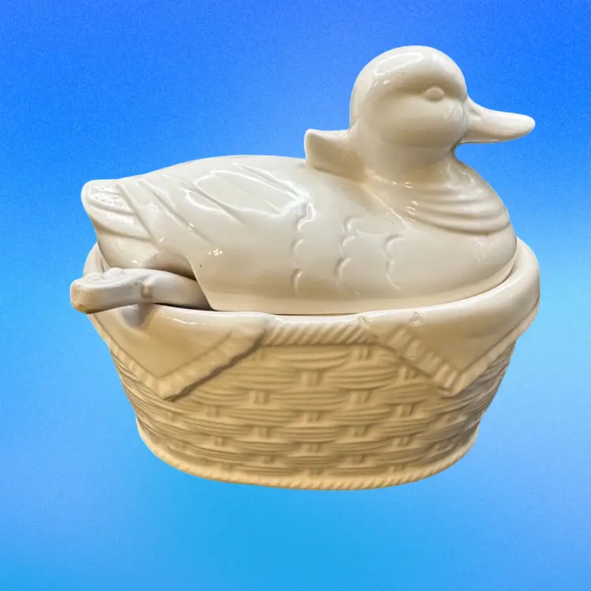 006 Duck Soup Tureen With Ladle