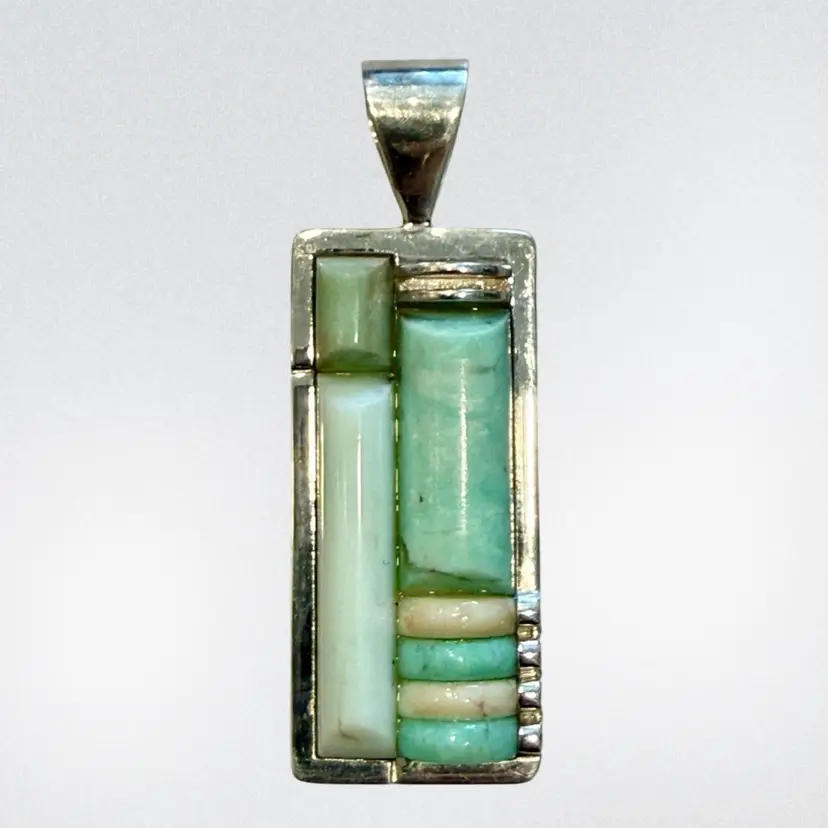 Jay King DTR (Desert Rose Trading) Light Green Gemstone Inlay Pendant 2.25”, 17.5g