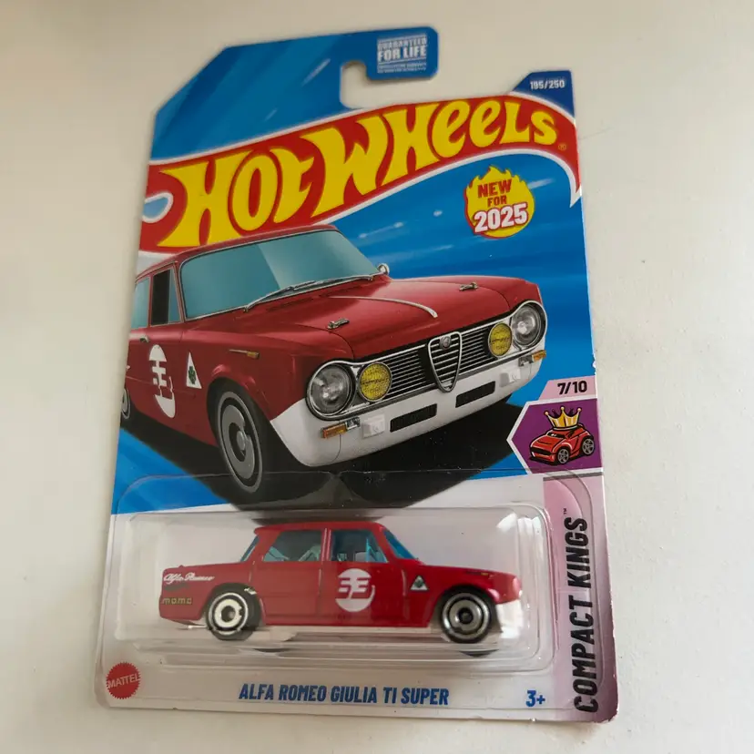 Hot Wheels Alpha Romeo Giulia Tl Super Compact Kings 7/10