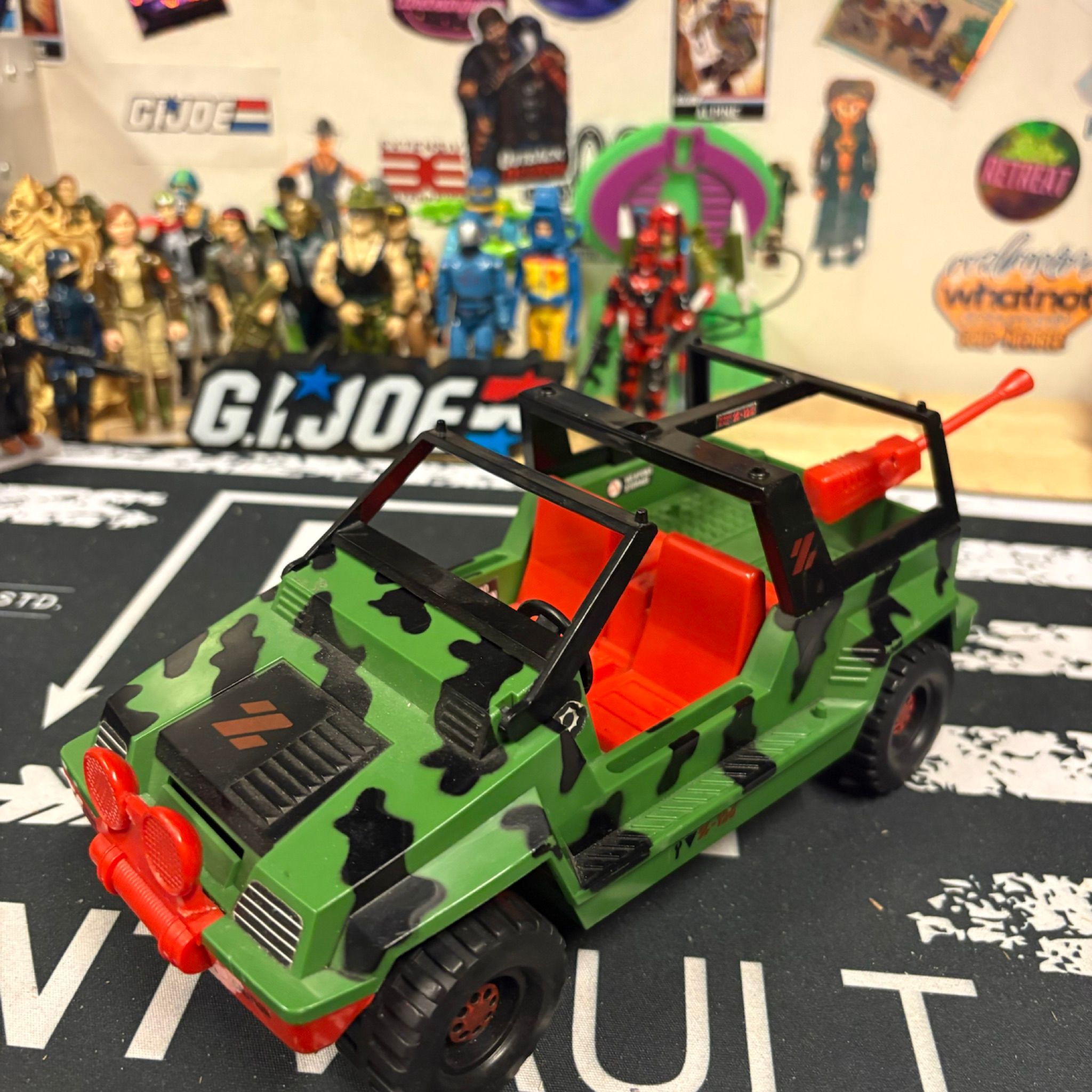 TOMAHAWK TOYS