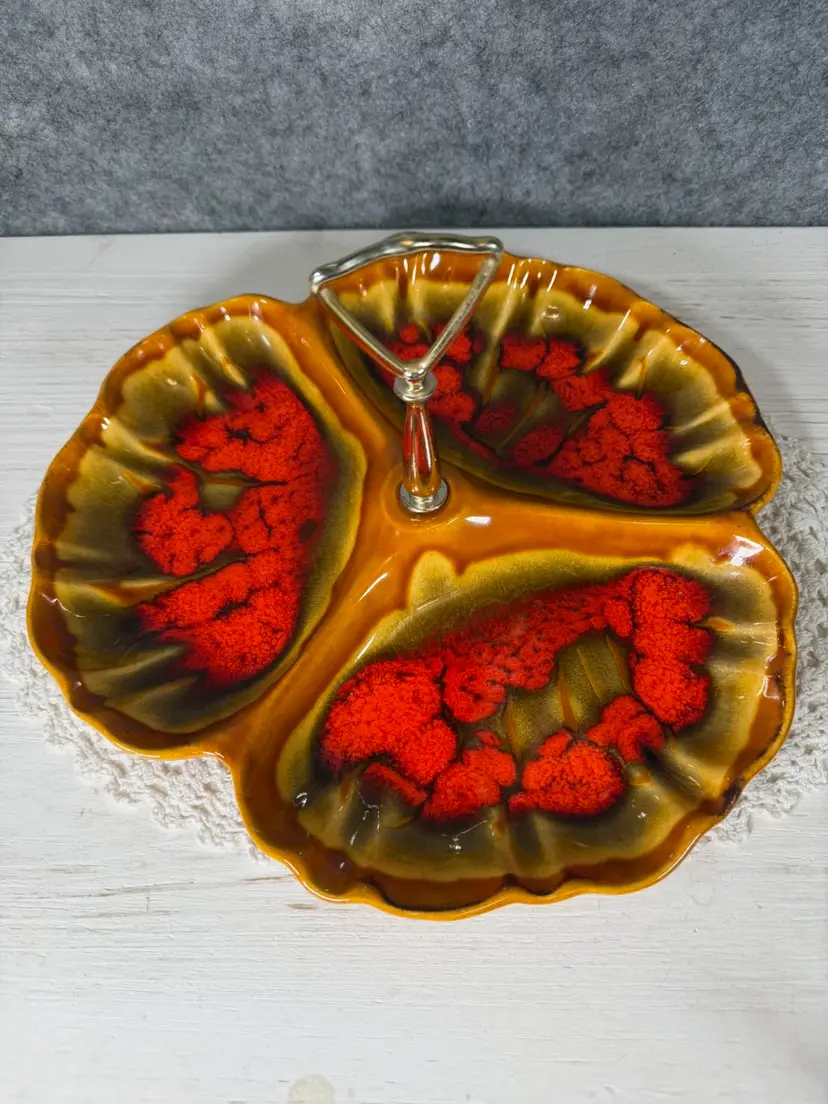 Signed California Pottery 753 Divided Serving Dish w/ Handle β Mid Century Modern Atomic Red & Mustard