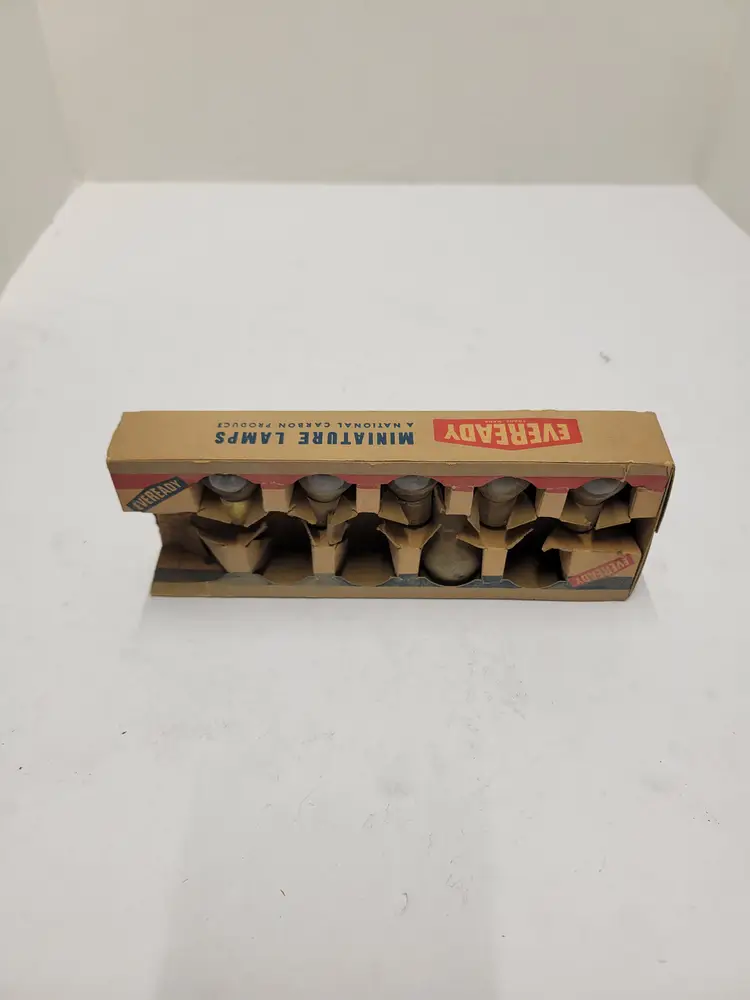 Box of 6 EVEREADY USA MADE #87 Lamp Bulb Automotive Lightbulb Sold As Decor