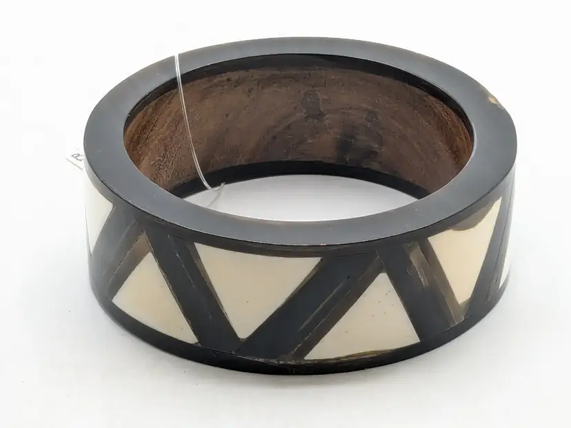 Chico's Black and White  Geometric Wood Bangle Bracelet NWOT