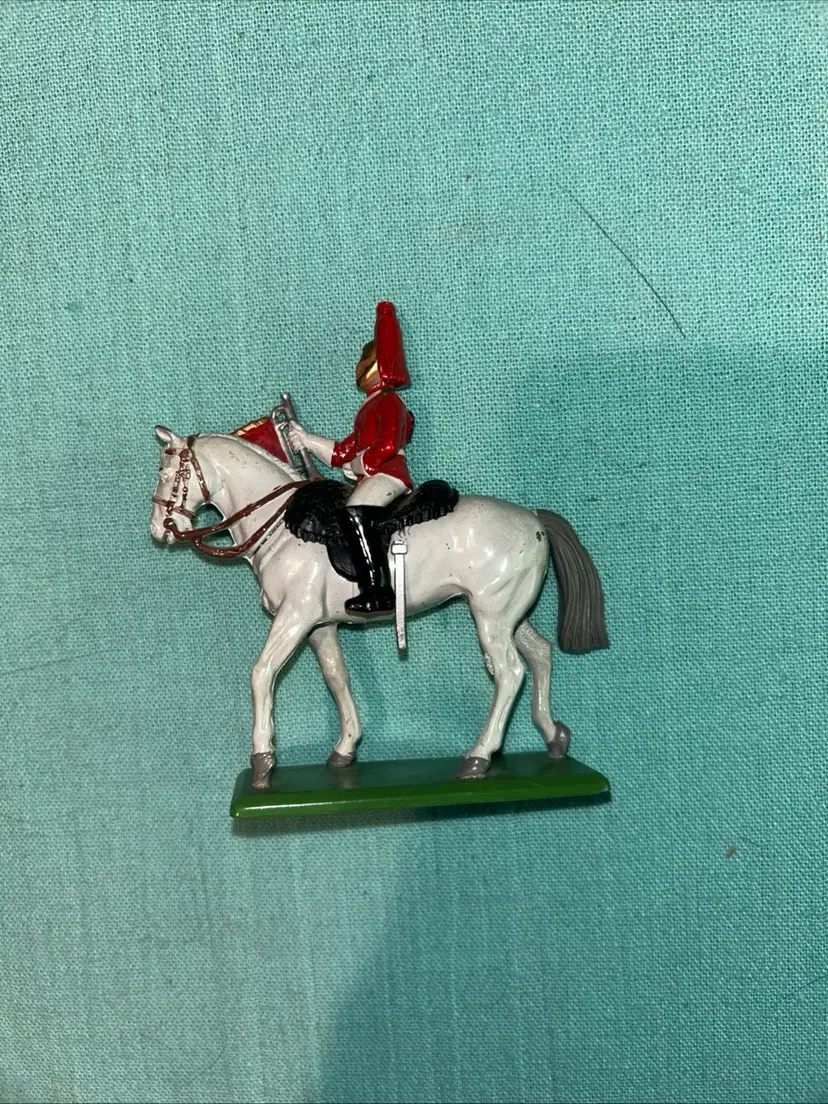 BRITAINS BRITISH CEREMONIAL 41077 BRITISH LIFE GUARD MOUNTED TRUMPETER; Metal